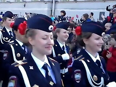 Beauty will win! Russian ladies, take part in the parade!